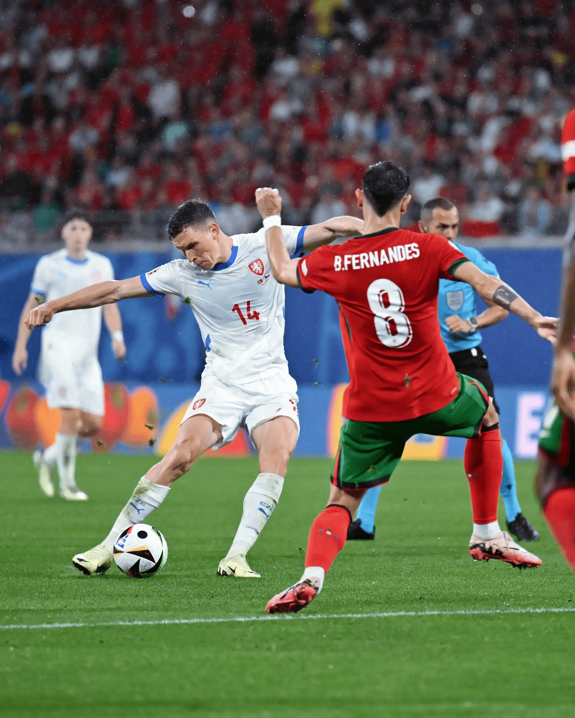 乐鱼体育APP下载-欧洲联赛迎来新一轮激烈角逐