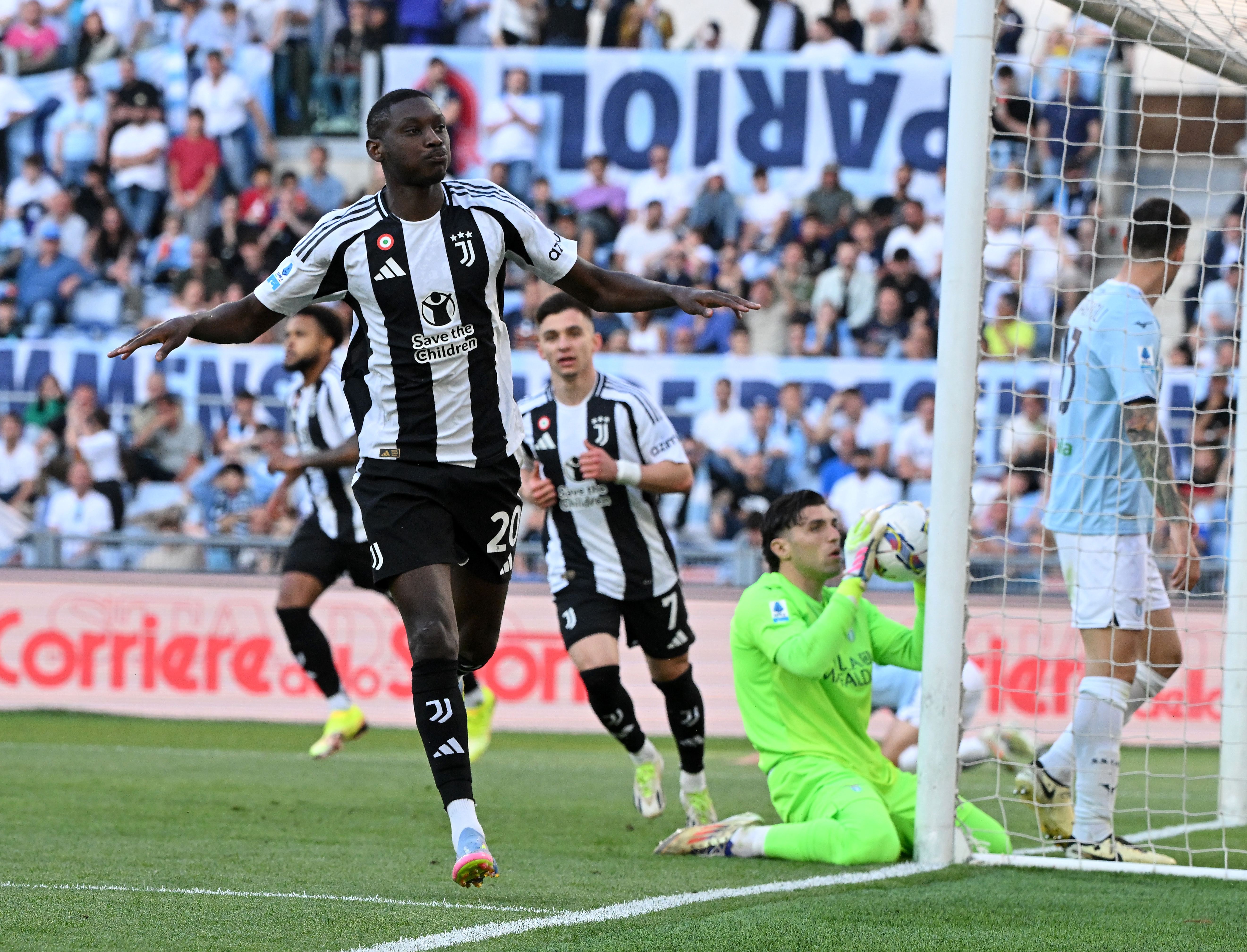 -尤文图斯3-1击败萨索洛，拉比奥特雷斯梅开二度