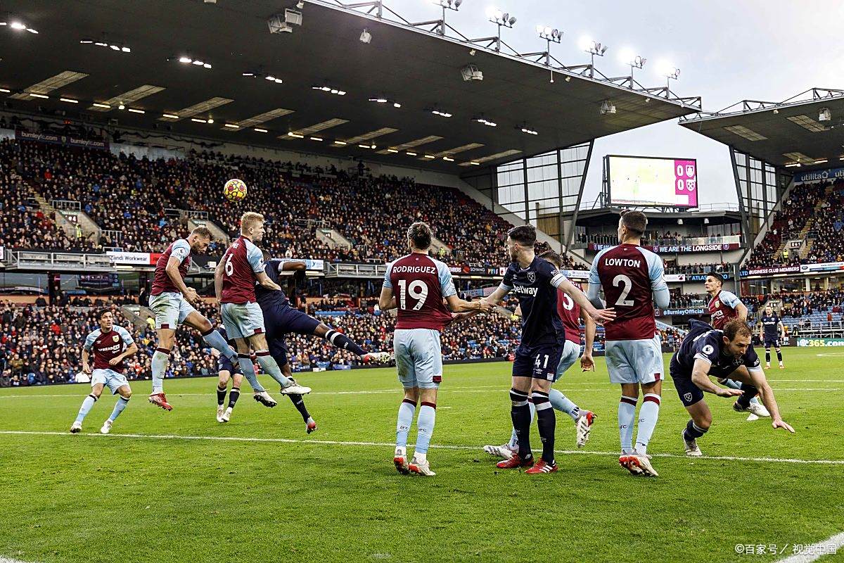 赫罗纳客场逼平赫尔塔菲,争夺胜利 赫罗纳客场逼平赫尔塔菲,争夺胜利