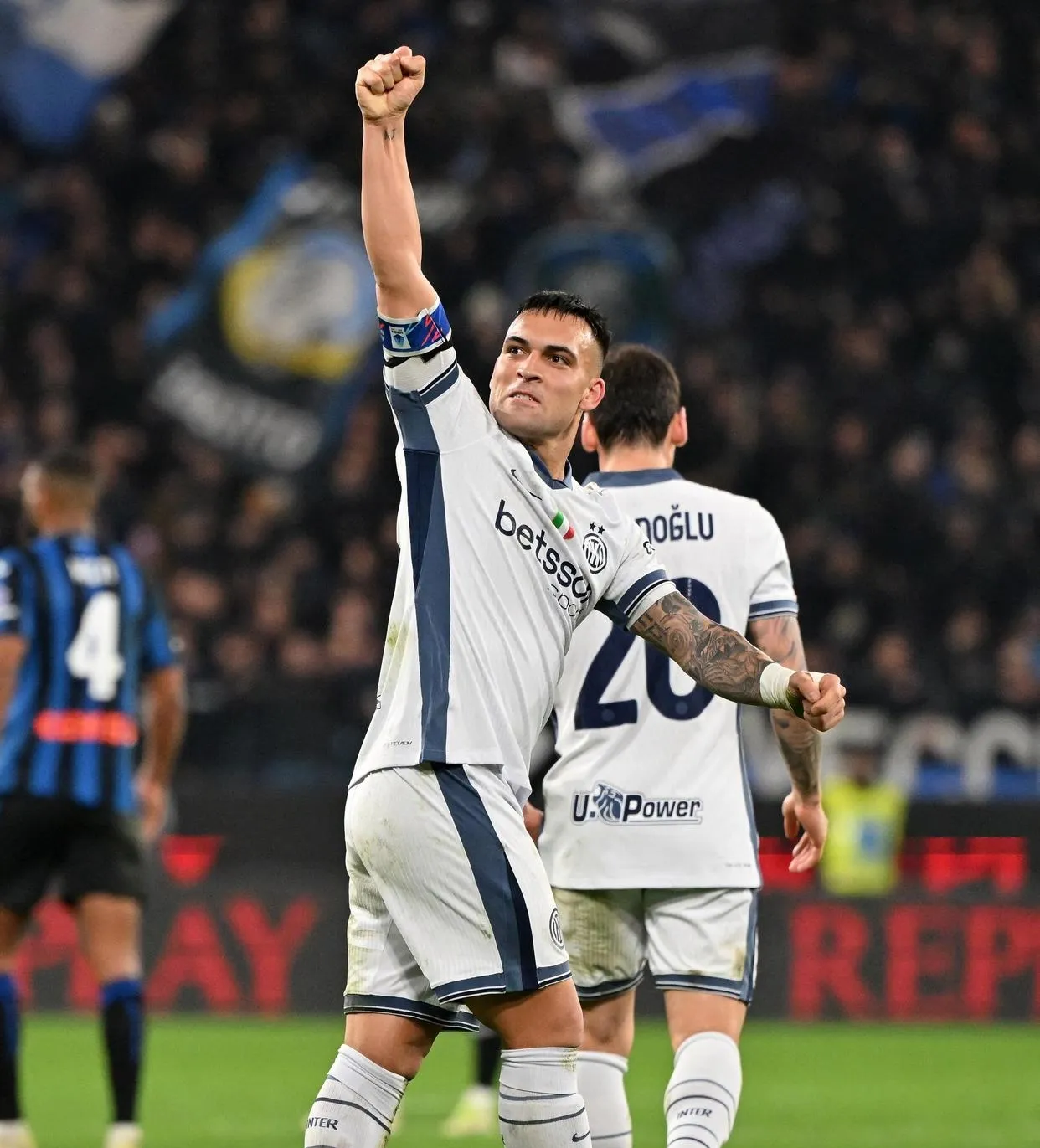 包含那不勒斯队员助球队赢得关键比赛的词条 包含那不勒斯队员助球队赢得关键比赛的词条