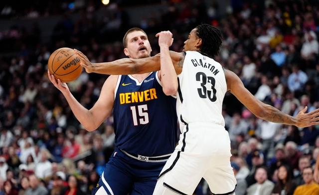 篮网碾压阿根廷男篮,约基奇统治全场 篮网碾压阿根廷男篮,约基奇统治全场